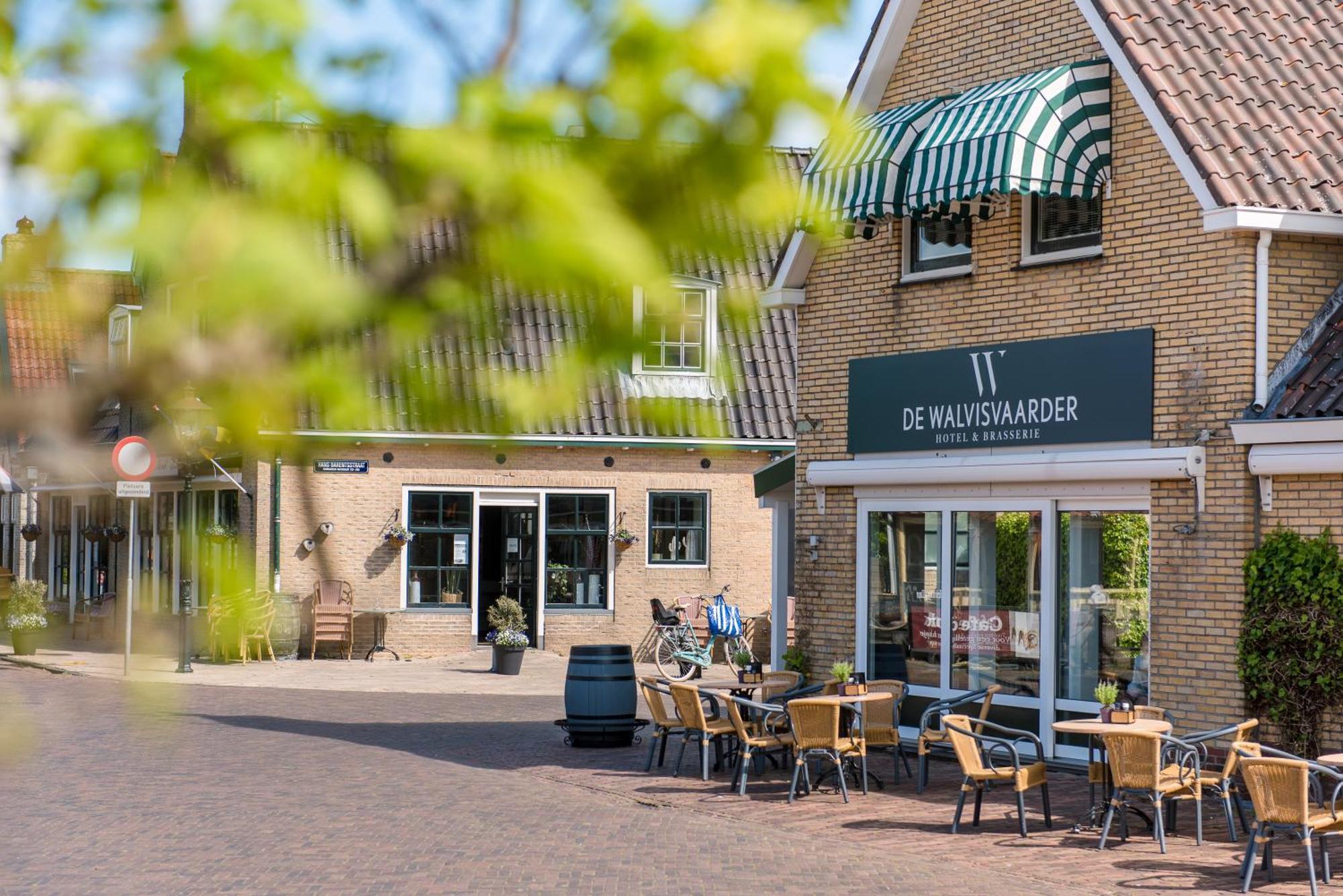 Hotel-Restaurant De Walvisvaarder Hollum  Bagian luar foto