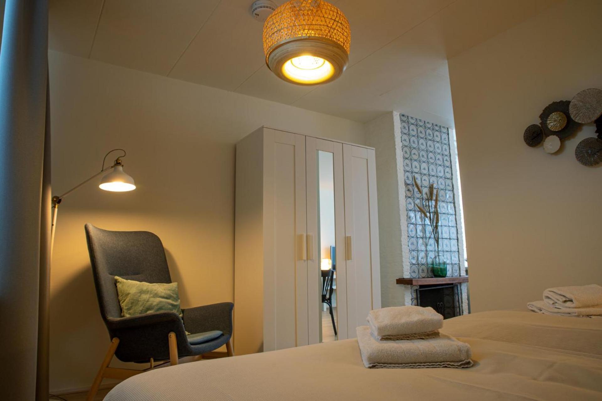 Hotel-Restaurant De Walvisvaarder Hollum  Bagian luar foto